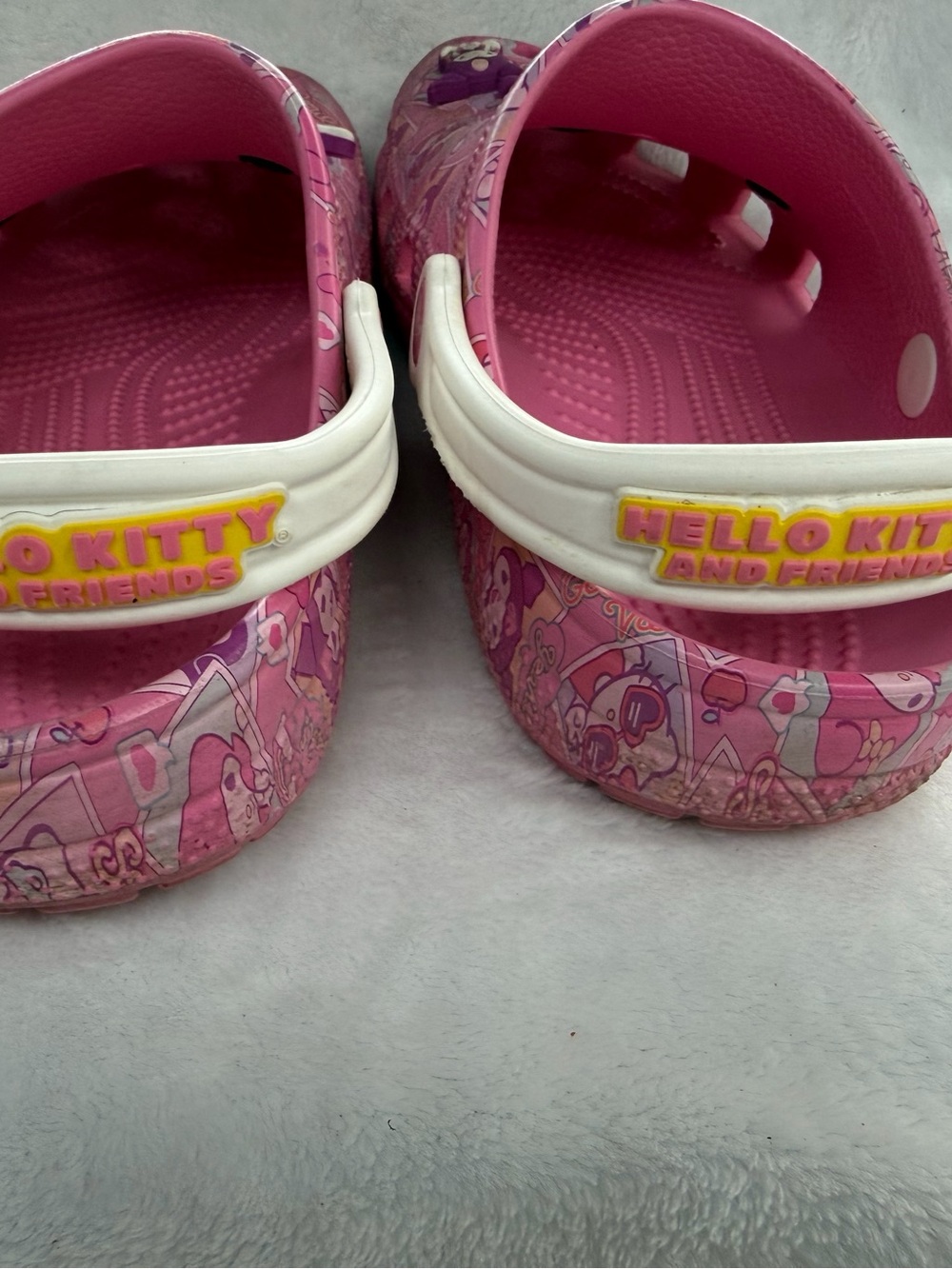 Crocs Hello Kitty and Friends Classic Clogs Pink Womens Size 9 With Jibbitz - Picture 4 of 6